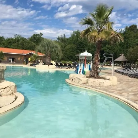 - Camping 5 Etoiles - דירה